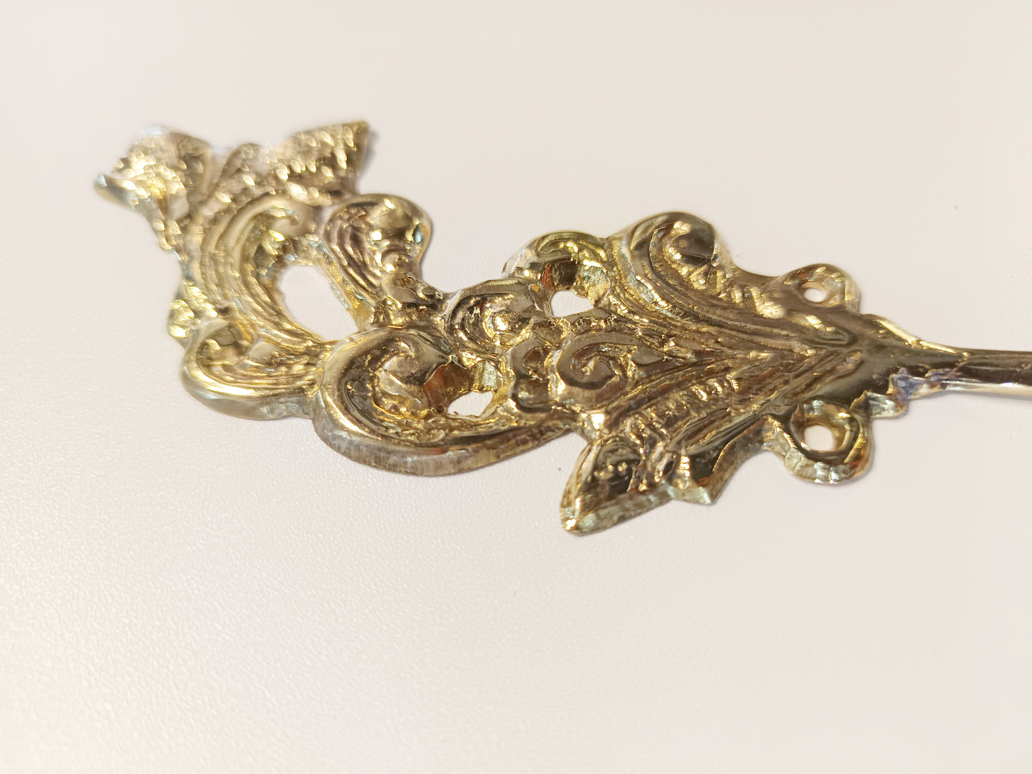 Yggdrasil leaf brass wall hook, antique brass sacred leaf coat rack