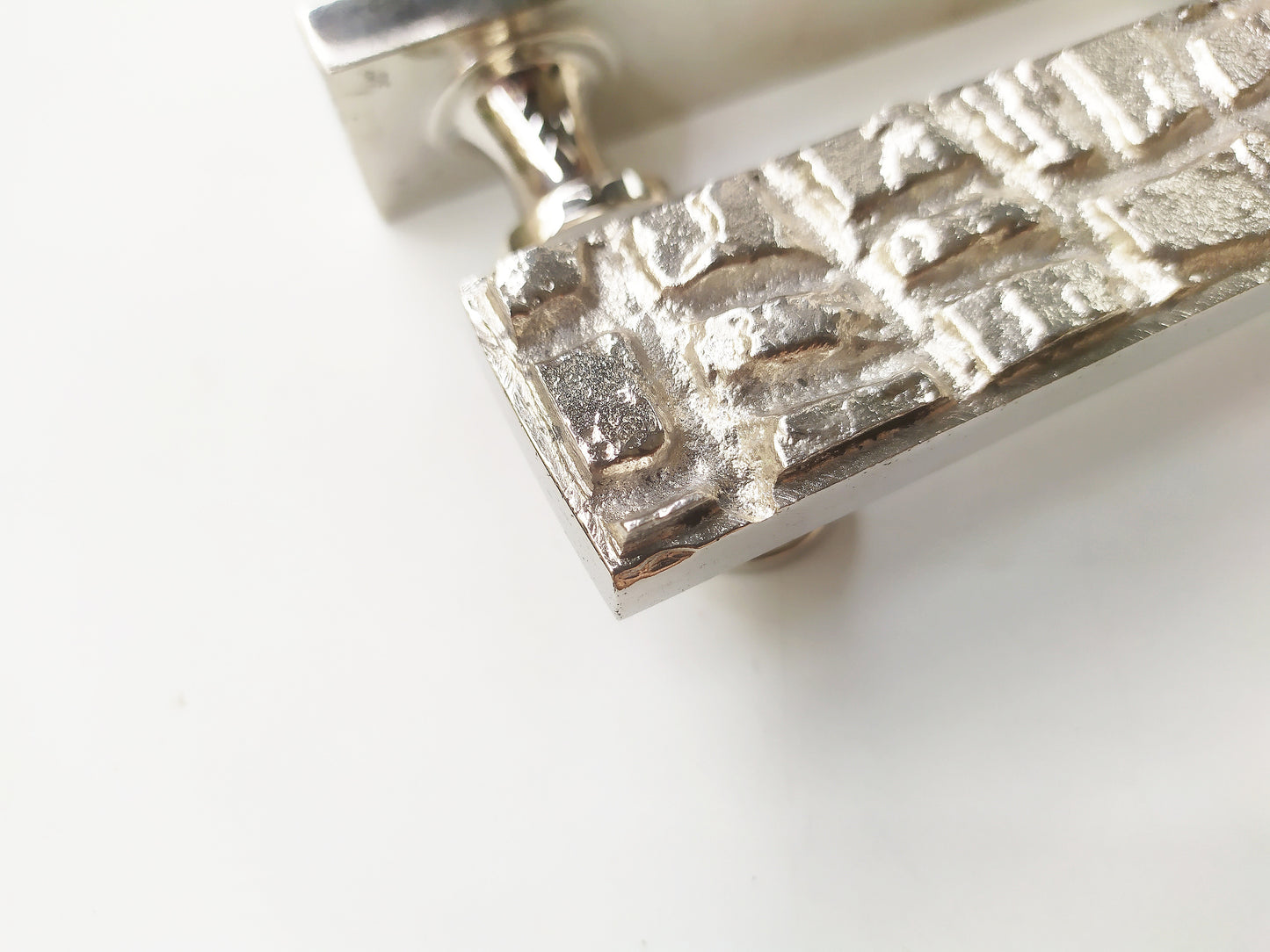 Metal with alligator skin texture handle pull in nickel plating , zoomed for details