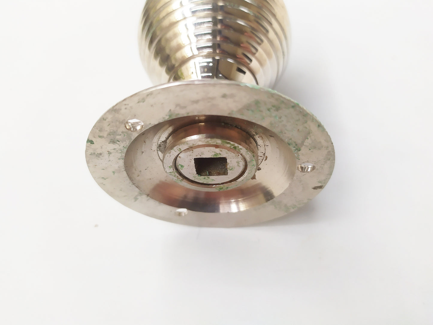 Beehive solid casted brass turning door in nickel plating , bottom part