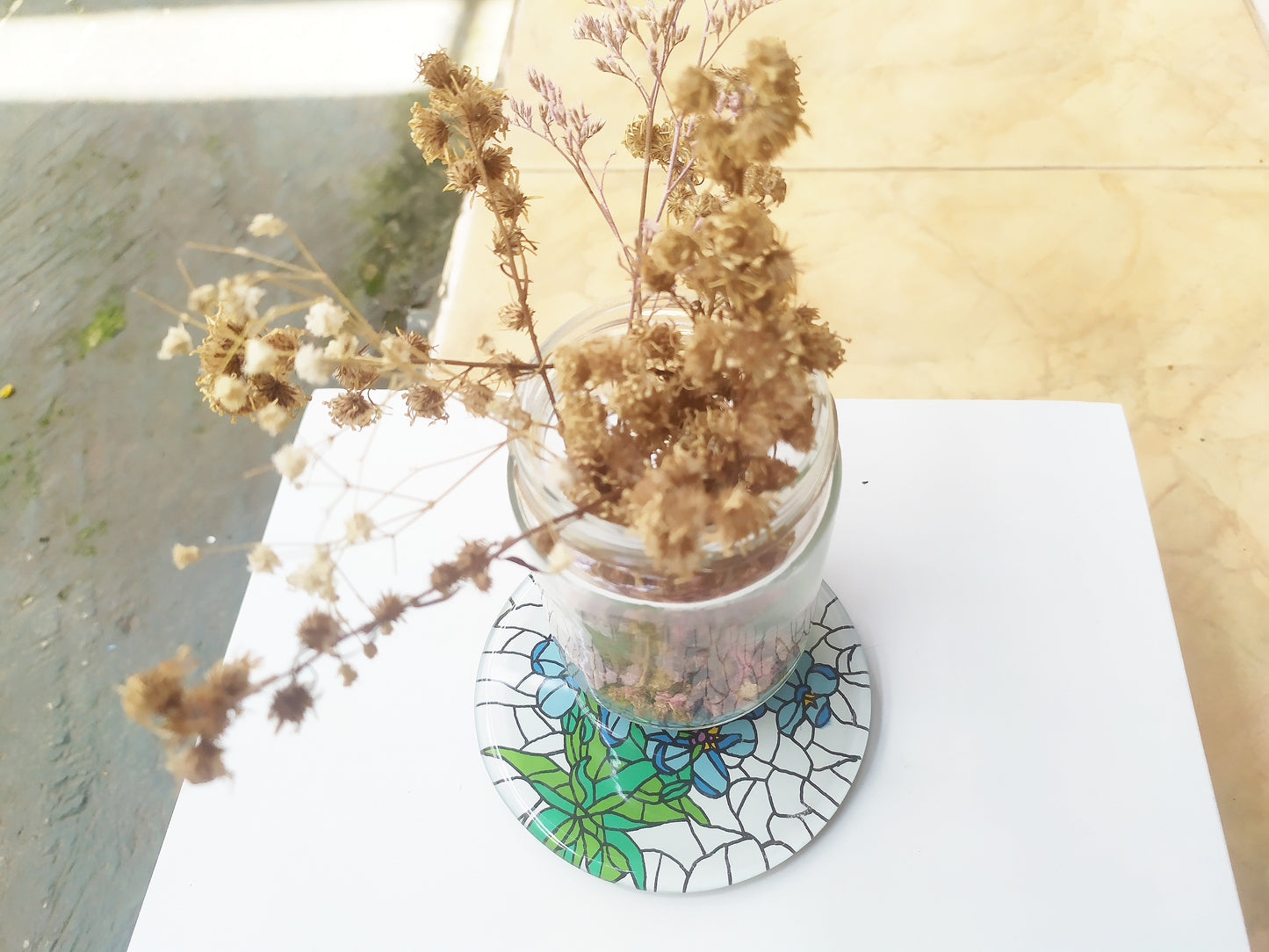Hand Painted Blue Pansy Glory round mirror coaster , with dry flowers