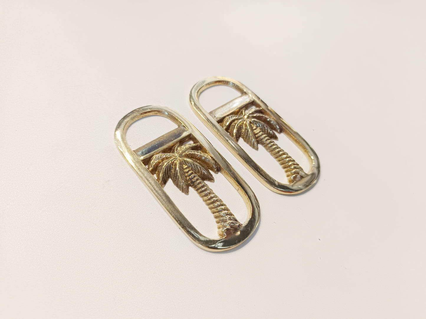 Small oval brass bottle opener, antique brass coconut tree cap opener, set of 2