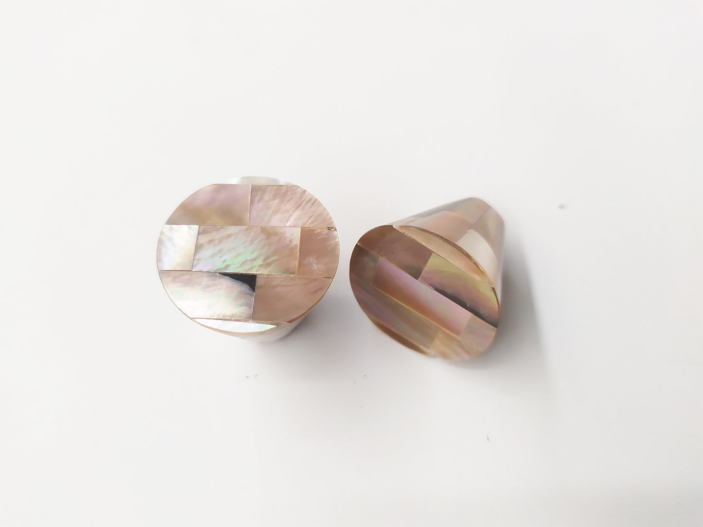 Cone pink mother of pearl cabinet knob