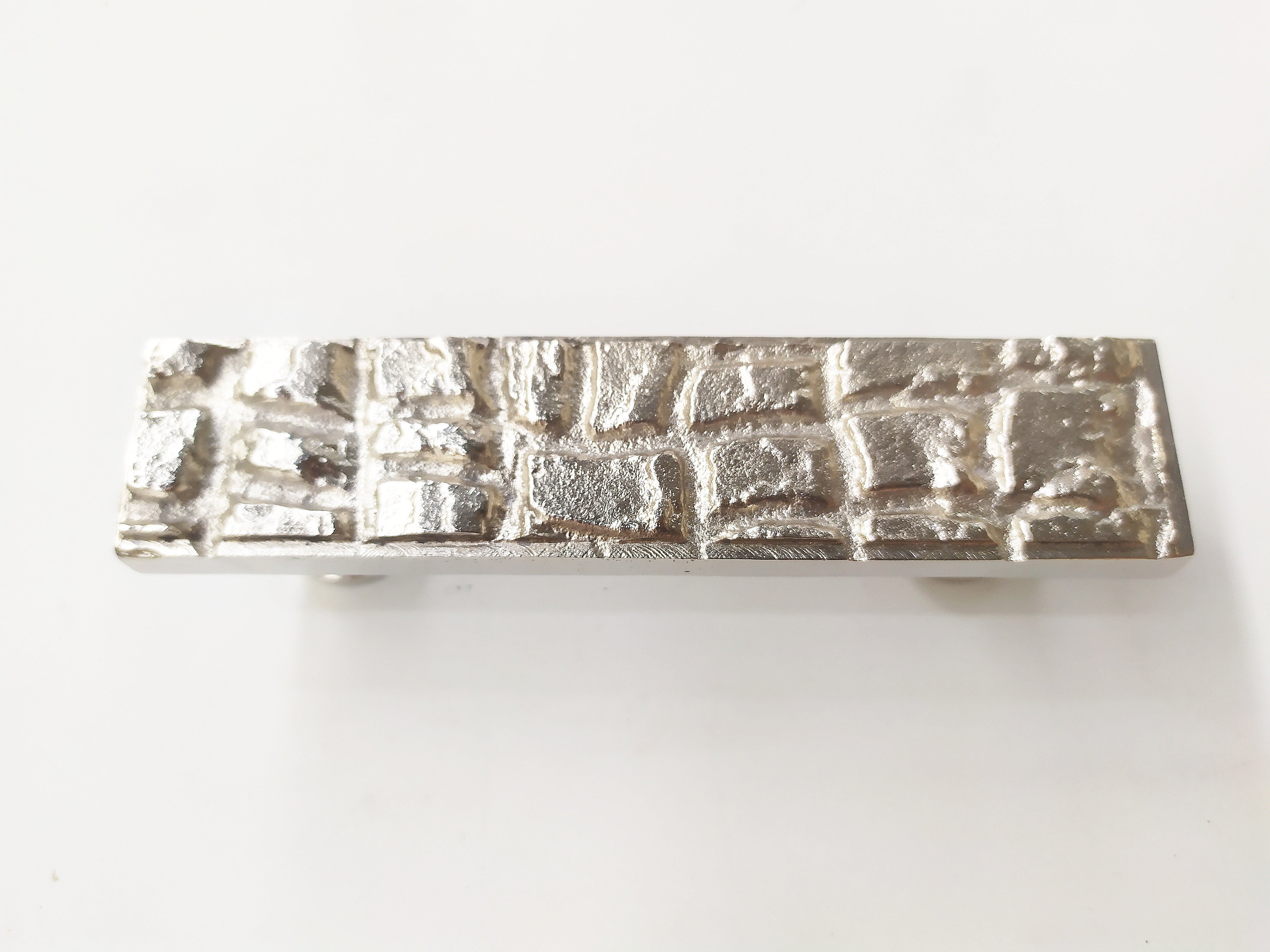Metal with alligator skin texture handle pull in nickel plating
